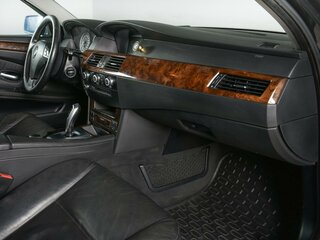2007 BMW 5 серии 530i V (E60/E61) Рестайлинг, чёрный, 1620000 рублей, вид 5