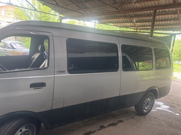 2005 Kia Bongo, серебристый, 550000 рублей - вид 2