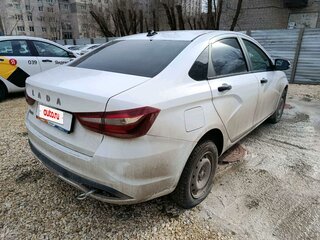 2023 Lada (ВАЗ) Vesta I Рестайлинг (NG), белый, 824500 рублей, вид 3