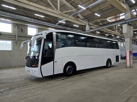 2000 Volvo B12 Series, белый, 3050000 рублей, вид 2