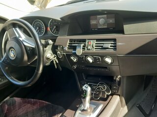 2007 BMW 5 серии 520i V (E60/E61) Рестайлинг, чёрный, 1250000 рублей, вид 4