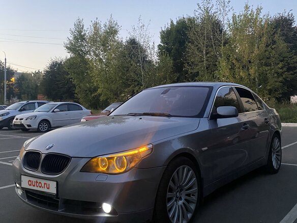 2006 BMW 5 серии 525xi V (E60/E61), серый, 1350000 рублей