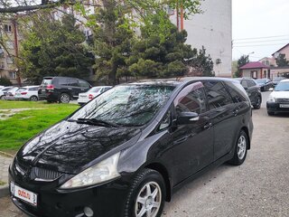 2008 Mitsubishi Grandis I, чёрный, 900000 рублей, вид 1