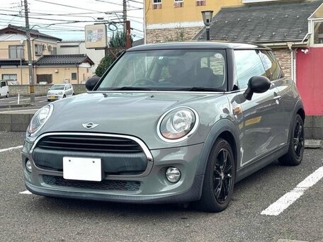 Mini Hatch III (F55/F56)