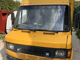 1994 Mercedes-Benz T1, жёлтый, 600000 рублей, вид 1