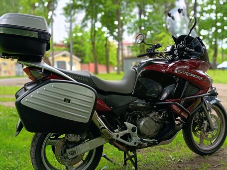 2007 Honda XL1000V Varadero, красный, 550000 рублей, вид 4