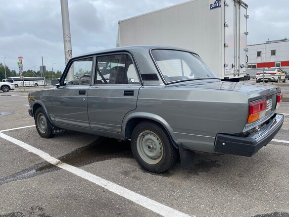 2010 Lada (ВАЗ) 2107, серый, 400000 рублей - вид 7