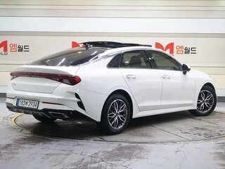2022 Kia K5 III, белый, 1880000 рублей, вид 3
