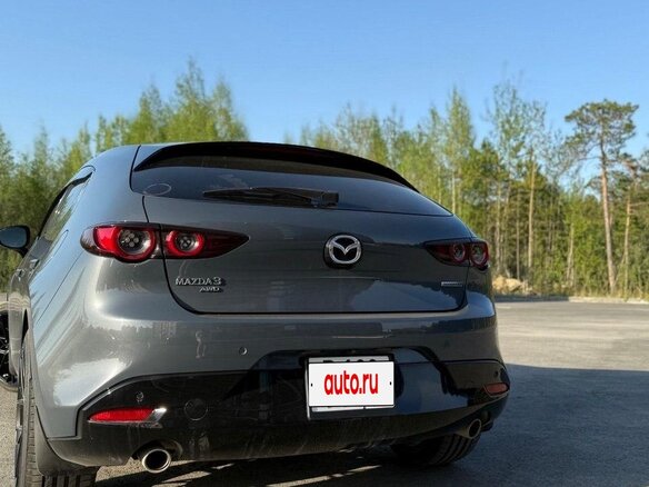 2021 Mazda 3 IV (BP), серый, 1950000 рублей - вид 4