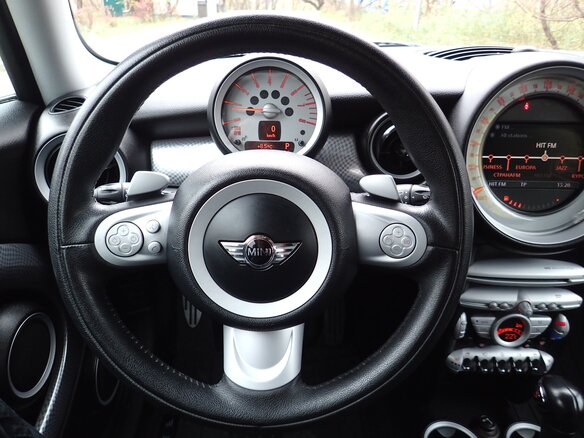 2008 Mini Hatch Cooper S II (R56), чёрный - вид 5