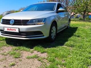 2015 Volkswagen Jetta VI Рестайлинг, серебристый, 1600000 рублей, вид 4