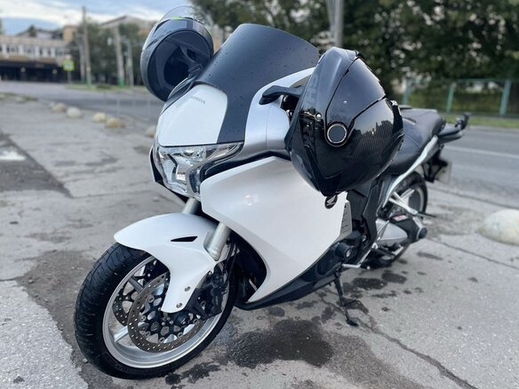 2009 Honda VFR 1200, белый, 1000000 рублей - вид 5