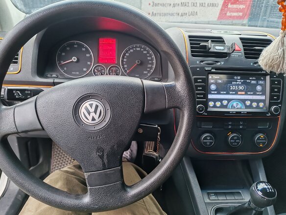 2008 Volkswagen Golf V, белый, 675000 рублей - вид 7