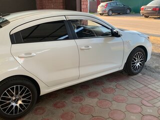 2017 Kia Rio IV, белый, 1150000 рублей, вид 4