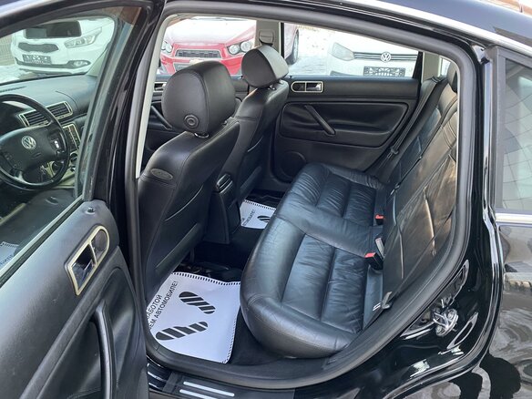 2003 Volkswagen Passat B5 Рестайлинг, чёрный - вид 9