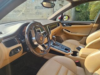 2016 Porsche Macan GTS I, красный, 3100000 рублей, вид 5