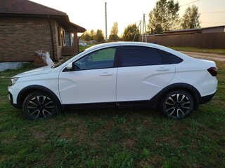 2023 Lada (ВАЗ) Vesta Cross I Рестайлинг (NG), белый, 1550000 рублей, вид 4