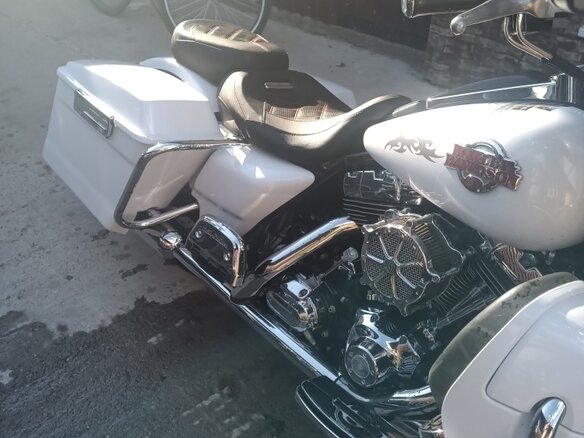 2007 Harley-Davidson Electra Glide, белый, 1100000 рублей - вид 9