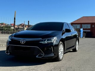 2015 Toyota Camry VII (XV50) Рестайлинг, чёрный, 1800000 рублей, вид 2