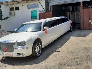 2005 Chrysler 300C I, белый, 890000 рублей, вид 2