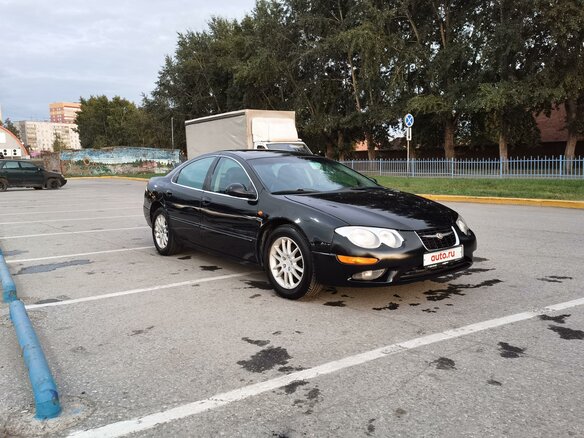 2002 Chrysler 300M, чёрный - вид 1