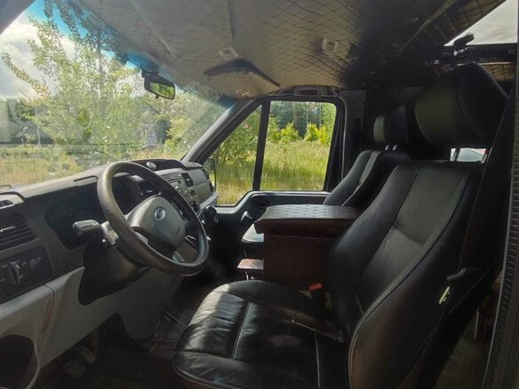 2013 Ford Transit, чёрный, 900000 рублей
