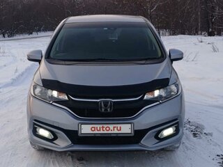 2019 Honda Fit III Рестайлинг, серый, 1450000 рублей, вид 1
