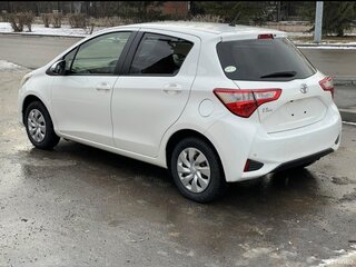 2019 Toyota Vitz III (XP130) Рестайлинг 2, белый, 1120000 рублей, вид 4