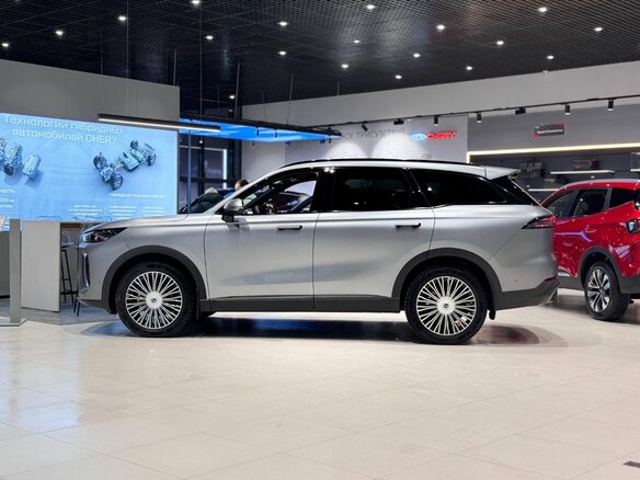 2025 Chery Tiggo 9 I, серебристый - вид 2