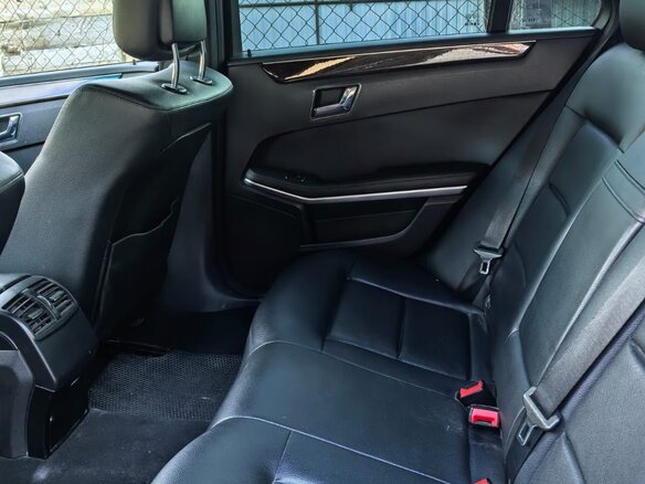 2010 Mercedes-Benz E-Класс 200 5G-Tronic IV (W212, S212, C207), коричневый, 1450000 рублей - вид 11