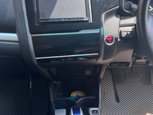 2013 Honda Fit III, белый, 1000000 рублей - вид 12