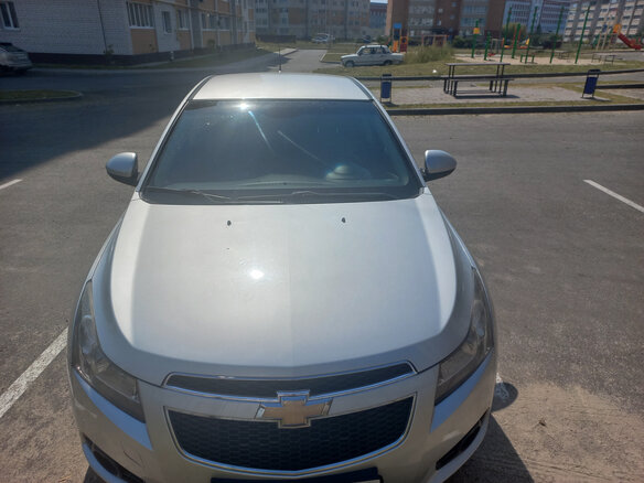 2012 Chevrolet Cruze I, серебристый, 910000 рублей - вид 2