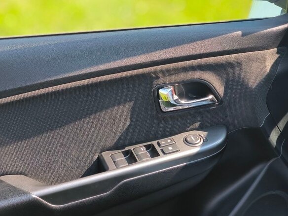 2012 Kia Rio 4-speed III, белый, 875000 рублей - вид 10