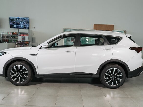 2026 Jetour X70+ I Рестайлинг, белый, 3399000 рублей - вид 3