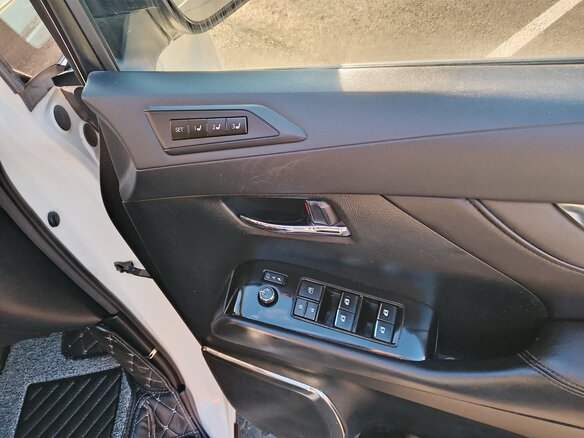 2018 Toyota Alphard III Рестайлинг, белый, 3999999 рублей - вид 14