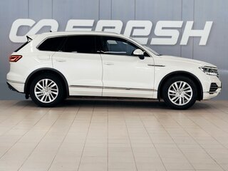 2019 Volkswagen Touareg III, белый, 4390000 рублей, вид 5