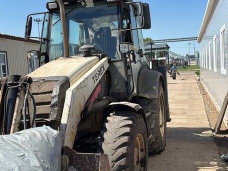 2010 Terex Экскаваторы-погрузчики, белый, 3900000 рублей, вид 3