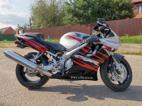 2003 Honda CBR 600F, серебристый, 400000 рублей - вид 5