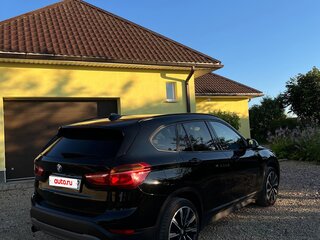 2017 BMW X1 20i xDrive II (F48), чёрный, 2100000 рублей, вид 4