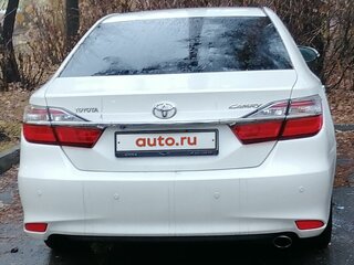 2016 Toyota Camry VII (XV50) Рестайлинг, белый, 2050000 рублей, вид 1