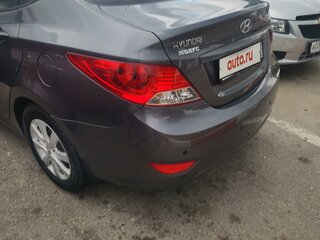 2013 Hyundai Solaris I, серый, 970000 рублей, вид 2