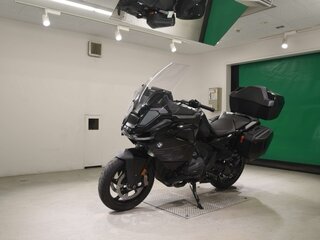 2025 BMW R 1300 RT, чёрный, 2637000 рублей, вид 3