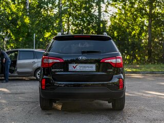 2017 Kia Sorento II Рестайлинг, чёрный, 2140000 рублей, вид 4