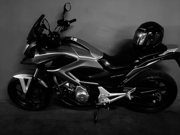 2012 Honda NC 700X, серебристый, 550000 рублей - вид 1