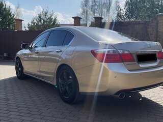 2013 Honda Accord IX, бежевый, 1900000 рублей, вид 5