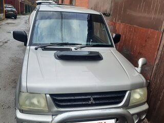 1999 Mitsubishi Pajero Mini II, серый, 395000 рублей, вид 2