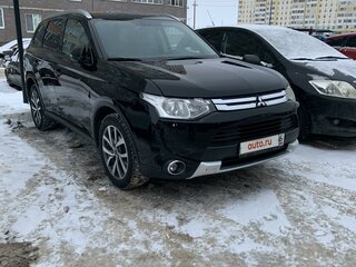 2015 Mitsubishi Outlander III Рестайлинг, чёрный, 2890000 рублей, вид 1