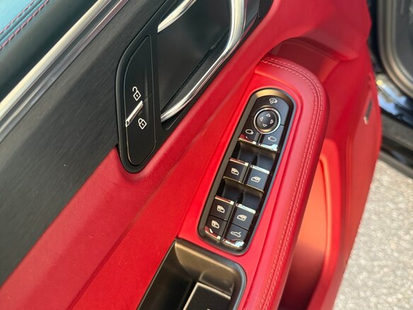 2022 Porsche Macan GTS I Рестайлинг 2, чёрный, 11850000 рублей - вид 16