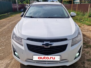 2013 Chevrolet Cruze I Рестайлинг, белый, 700000 рублей, вид 1