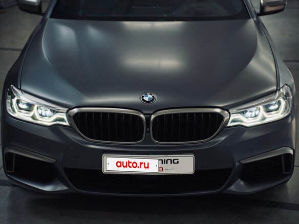 2019 BMW 5 серии M550i xDrive VII (G30/G31/G38), чёрный, 5990000 рублей - вид 16